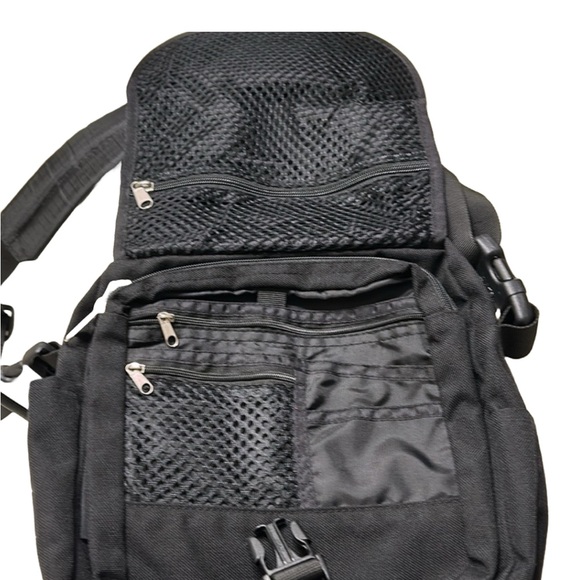 Pine Ridge Woman’s Shoulder bag/backpack - Picture 2 of 7